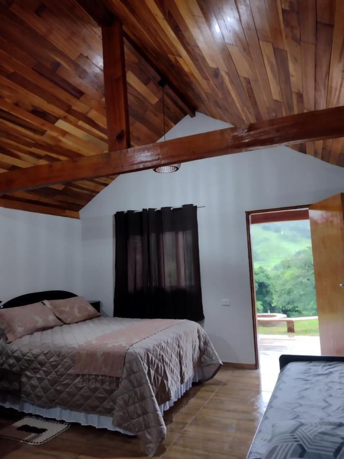 Chales Encantos De Minas Bueno Brandão Exteriér fotografie